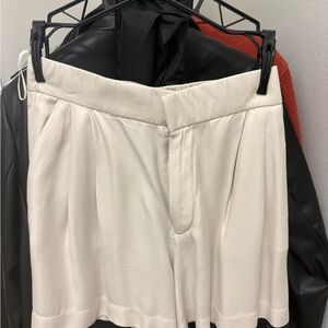 Zara Cream Pleated Shorts